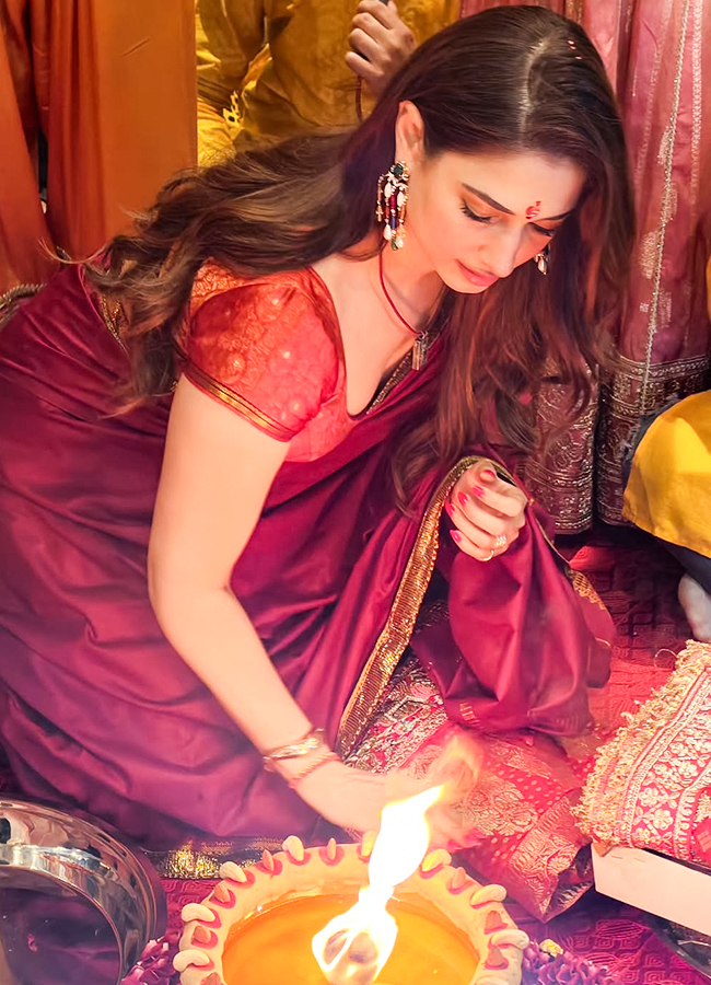 Tamannaah Bhatia has visited the Vaishno Devi shrine5