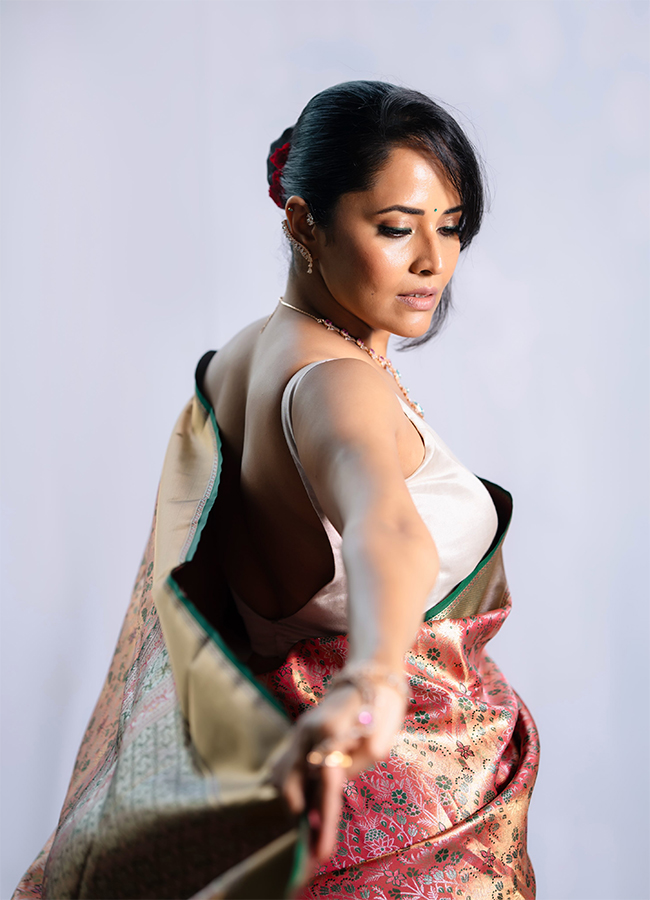 Actress Anasuya Bharadwaj Latest Photos Viral Now4