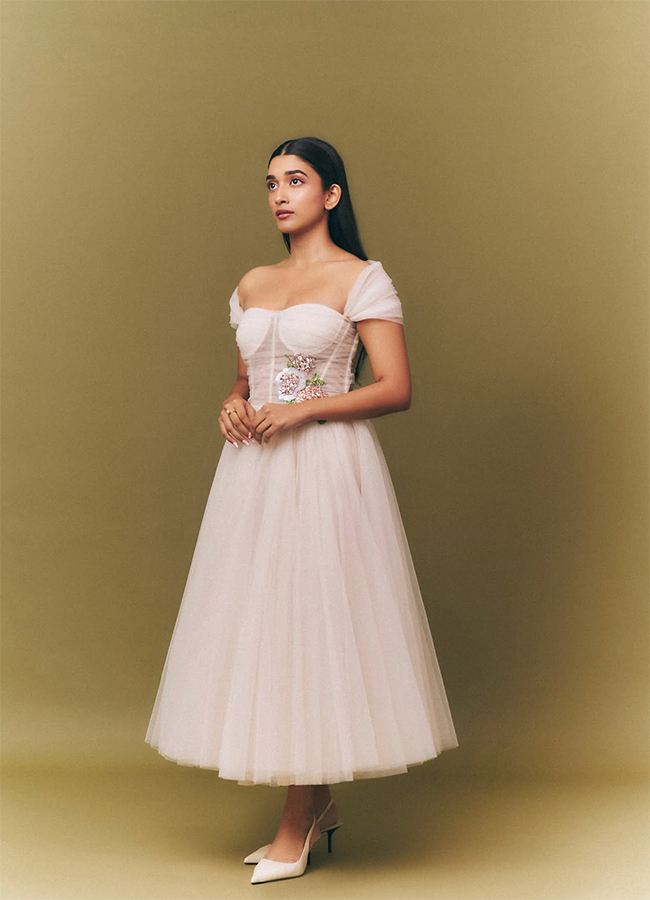 Alias Rukmini Movie Heroine Aafiya Sayed Viral Photos19
