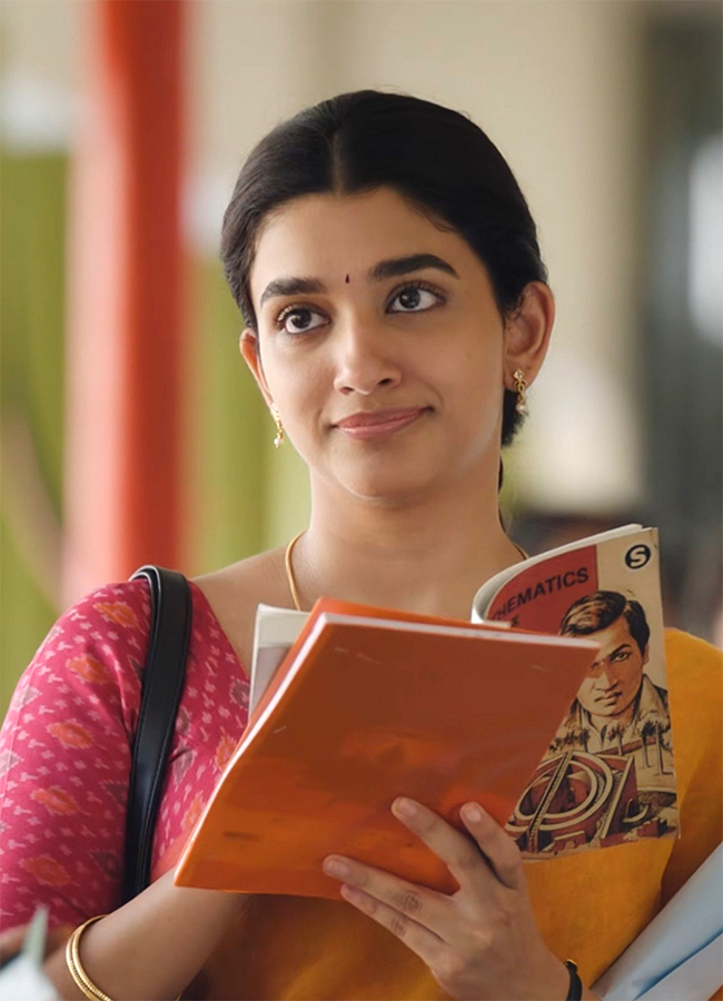 Alias Rukmini Movie Heroine Aafiya Sayed Viral Photos20