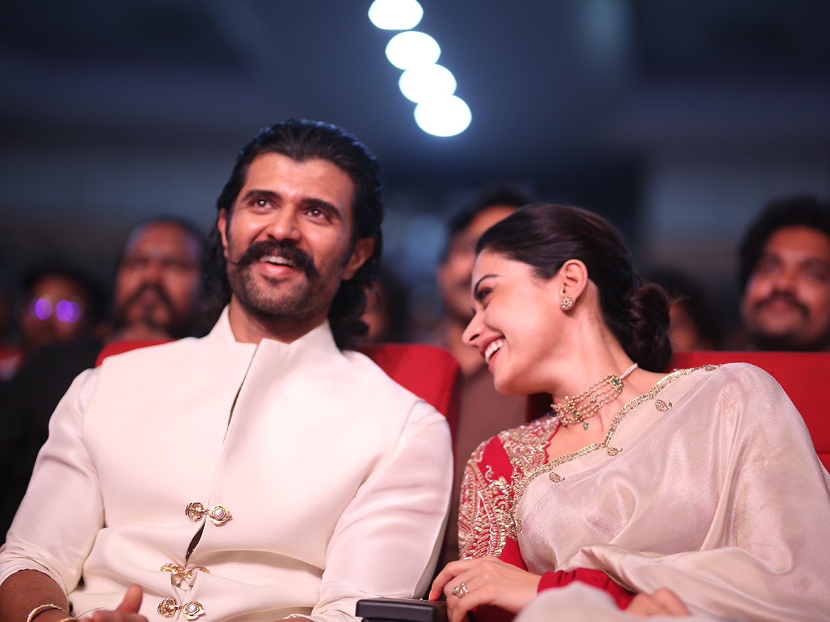 Rashmika Mandanna and Vijay Deverakonda Beautiful Photos11