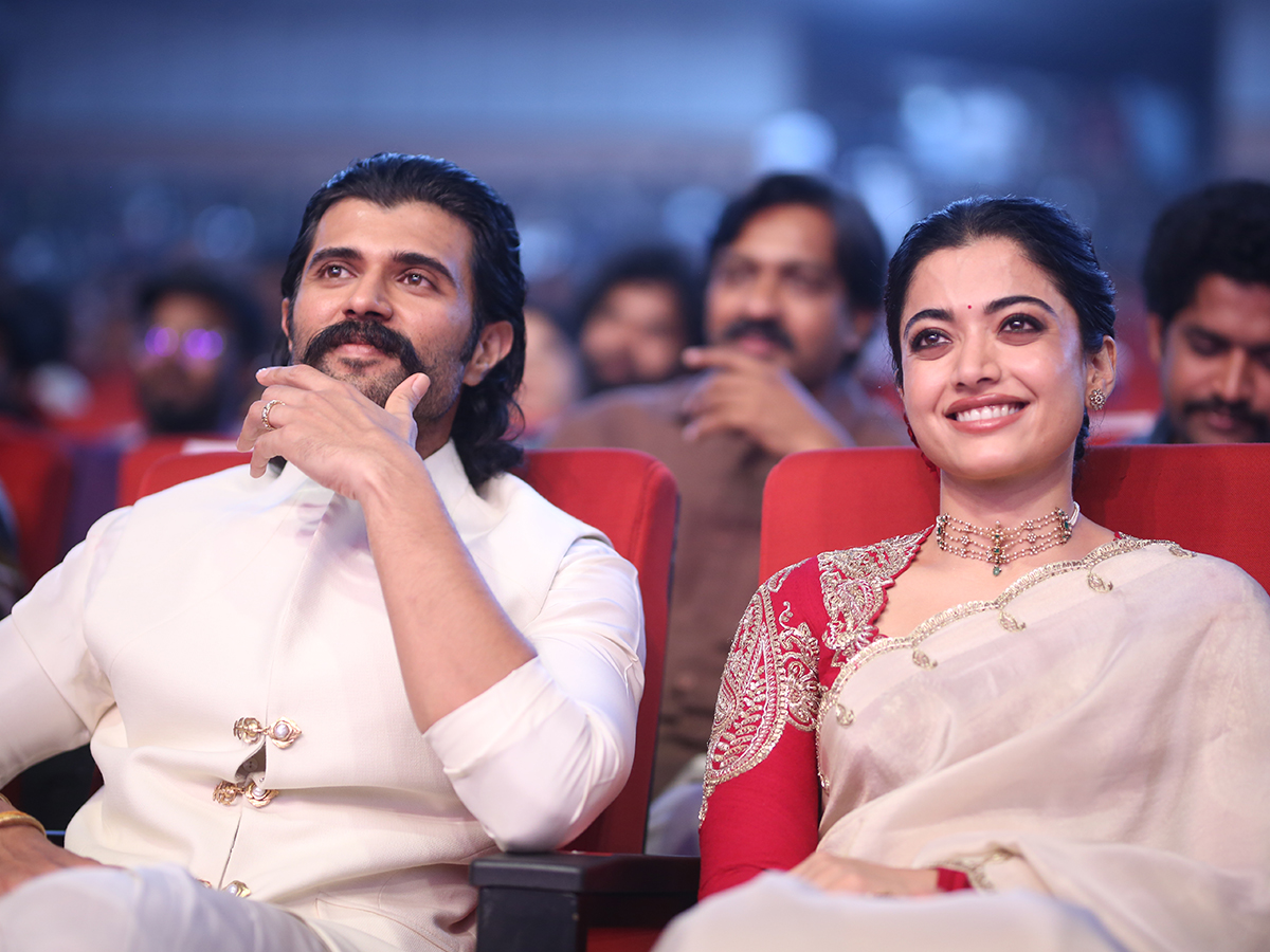 Rashmika Mandanna and Vijay Deverakonda Beautiful Photos22