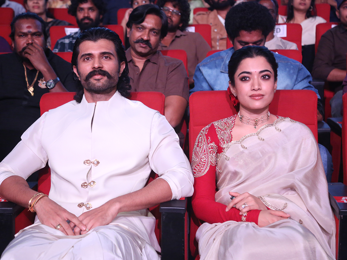 Rashmika Mandanna and Vijay Deverakonda Beautiful Photos26