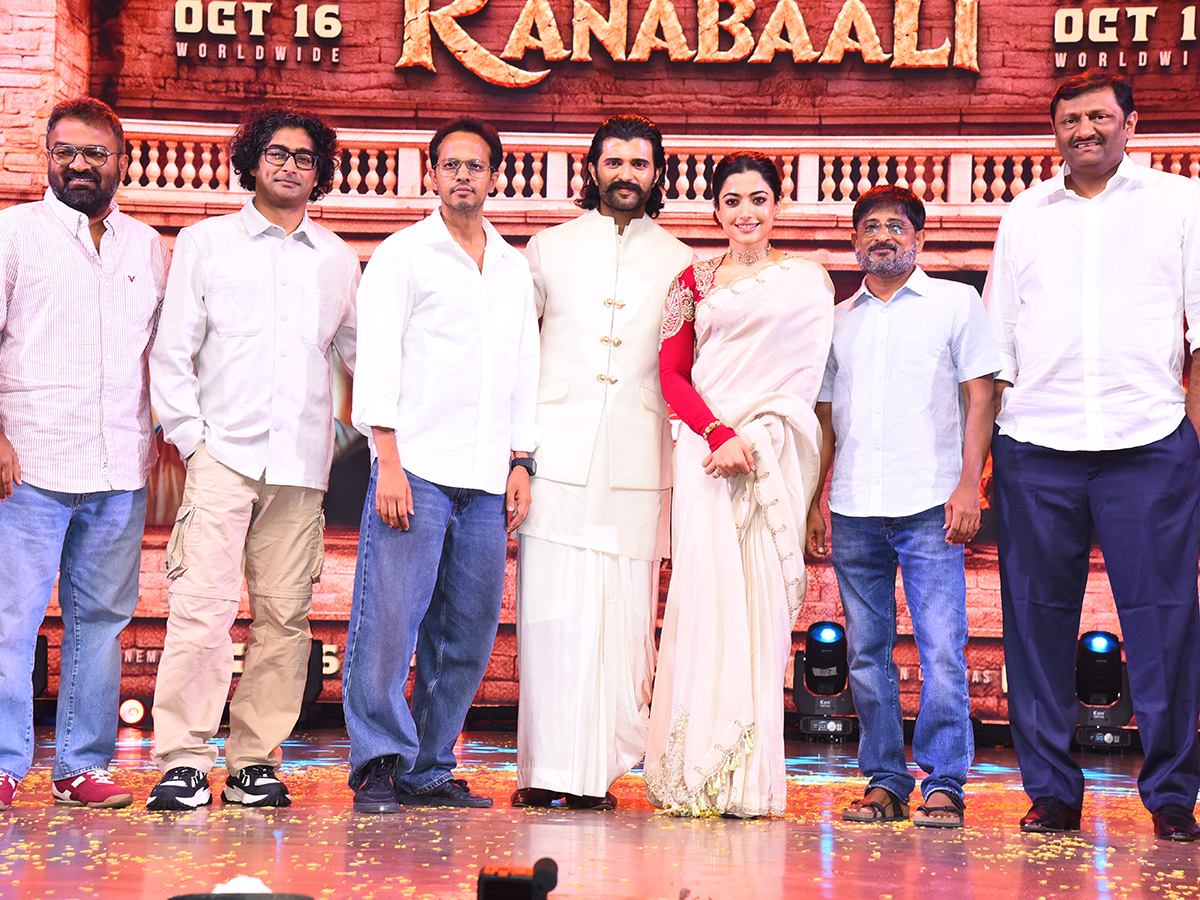 Vijay Deverakonda Ranabaali Moive Pre Release Event Photo Gallery3