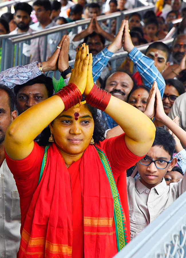 Vijayadashami 2026 Celebrations In Vijayawada Photo Gallery18