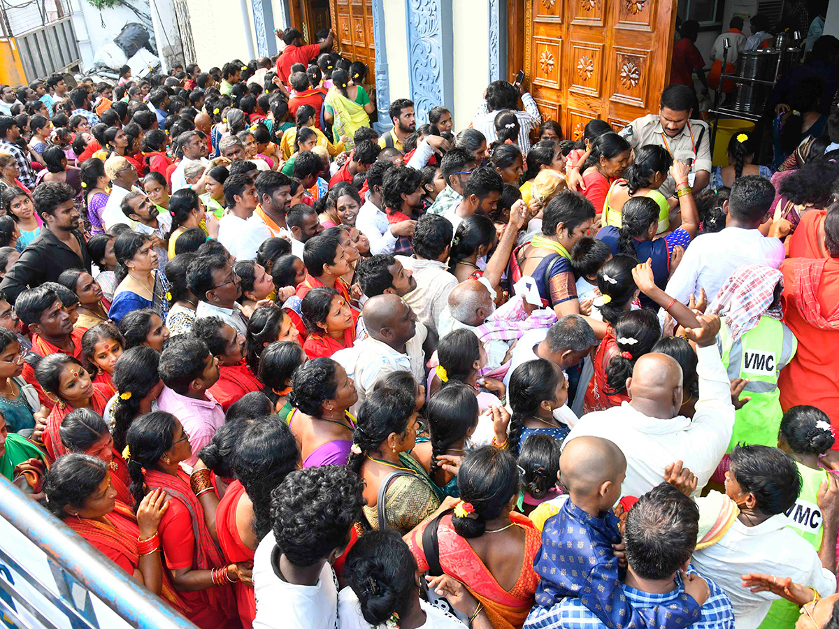 Vijayadashami 2026 Celebrations In Vijayawada Photo Gallery26