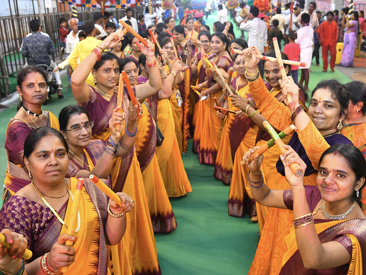 Vijayadashami 2026 Celebrations In Vijayawada Photo Gallery9