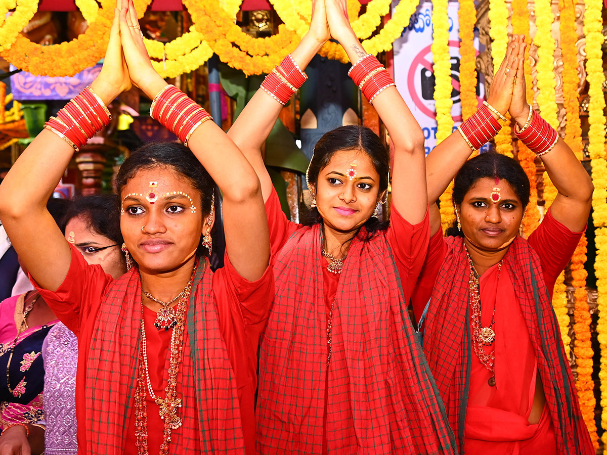 Dasara Sharannavaratri celebrations held with grandeur on Indrakeeladri19