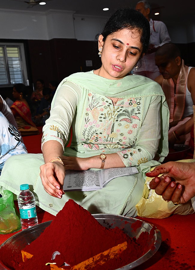 Dasara Sharannavaratri celebrations held with grandeur on Indrakeeladri27