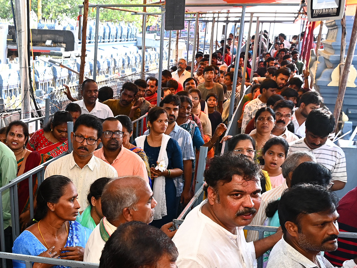 Dasara Sharannavaratri celebrations held with grandeur on Indrakeeladri3