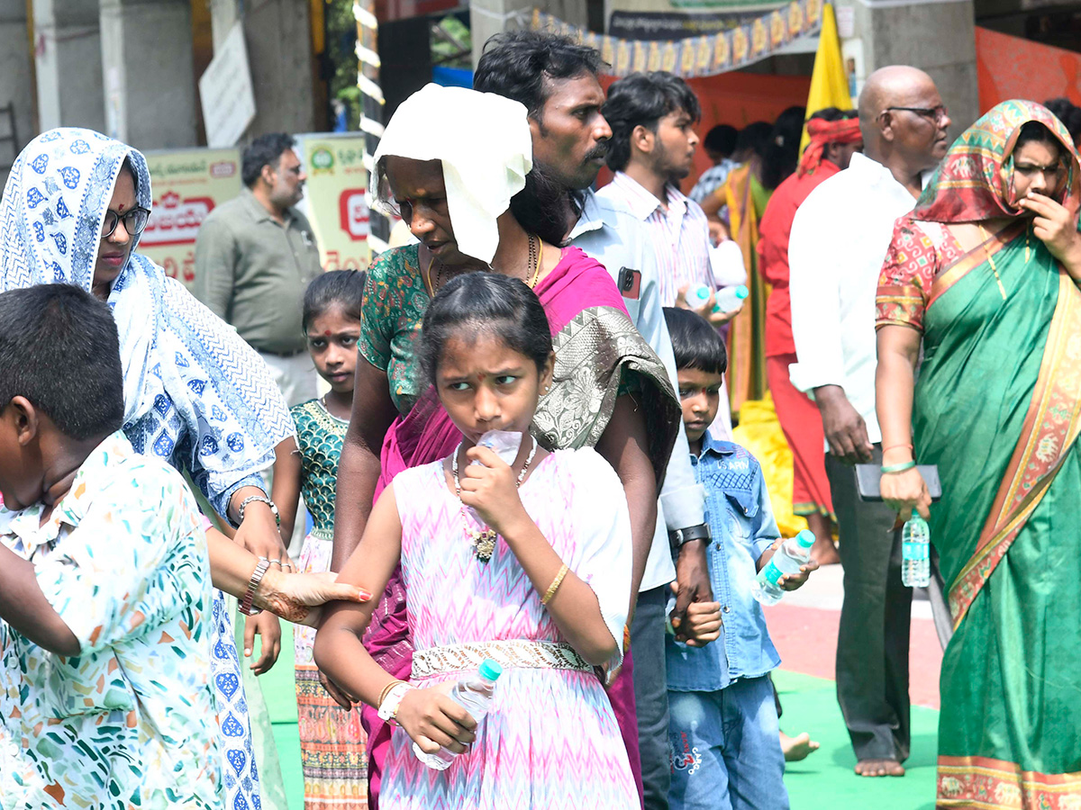 Dasara Sharannavaratri celebrations held with grandeur on Indrakeeladri8