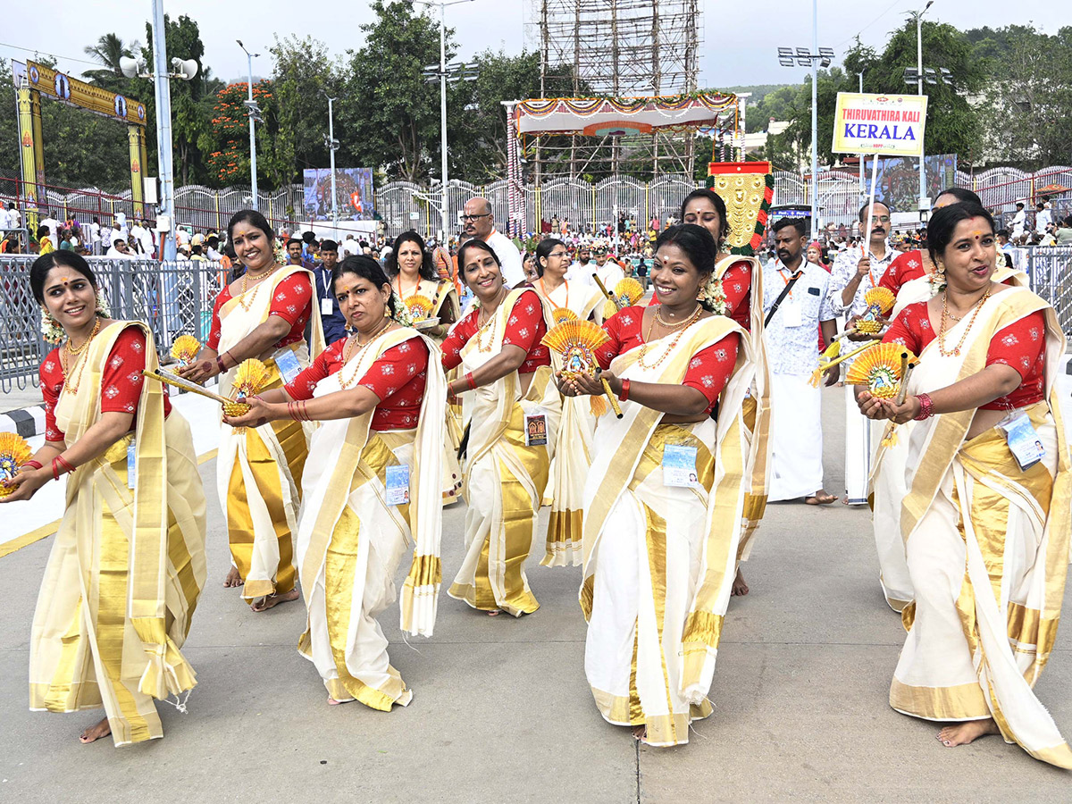 Lord Venkateswara on Kalpavriksha Vahanam10