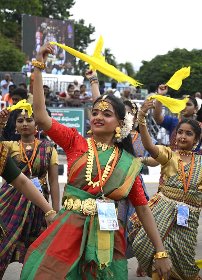 Lord Venkateswara on Kalpavriksha Vahanam15