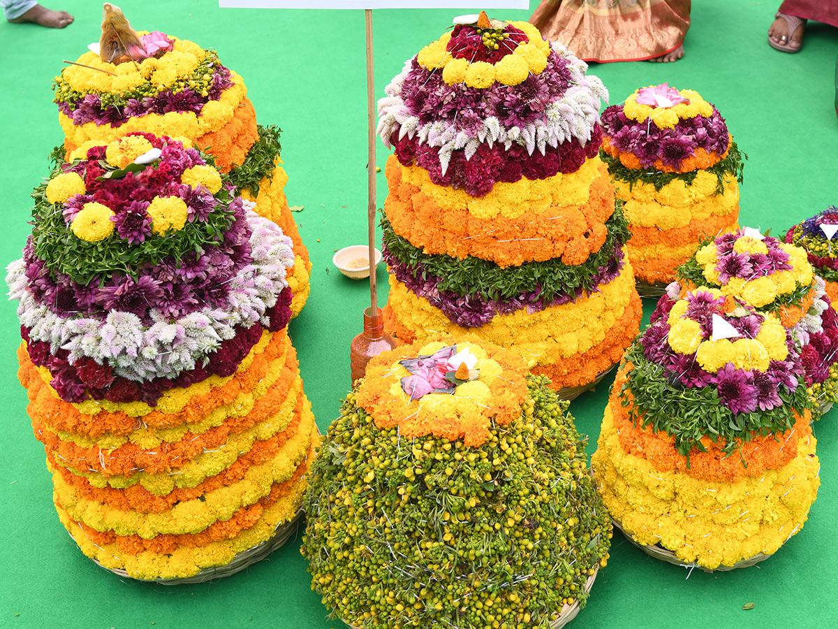 Bathukamma Celebrations at Nampally Public Gardens10