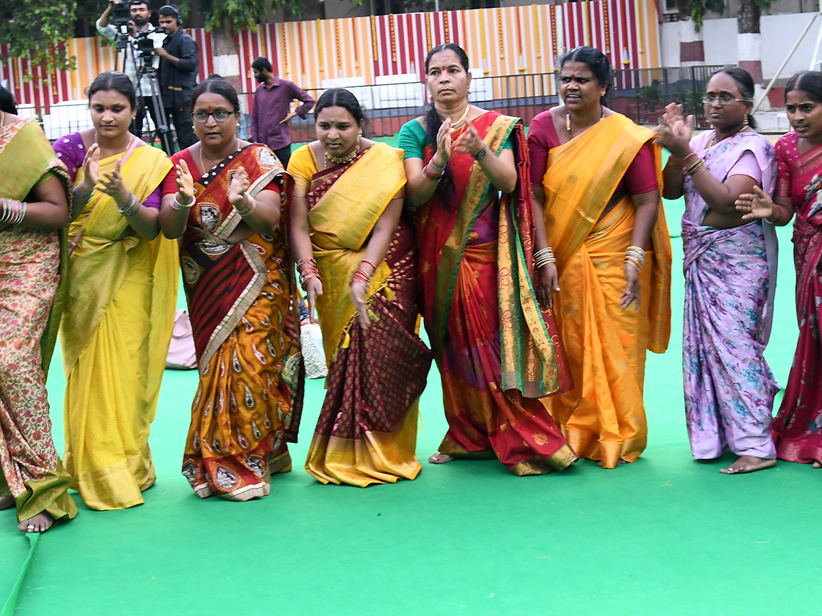 Bathukamma Celebrations at Nampally Public Gardens14