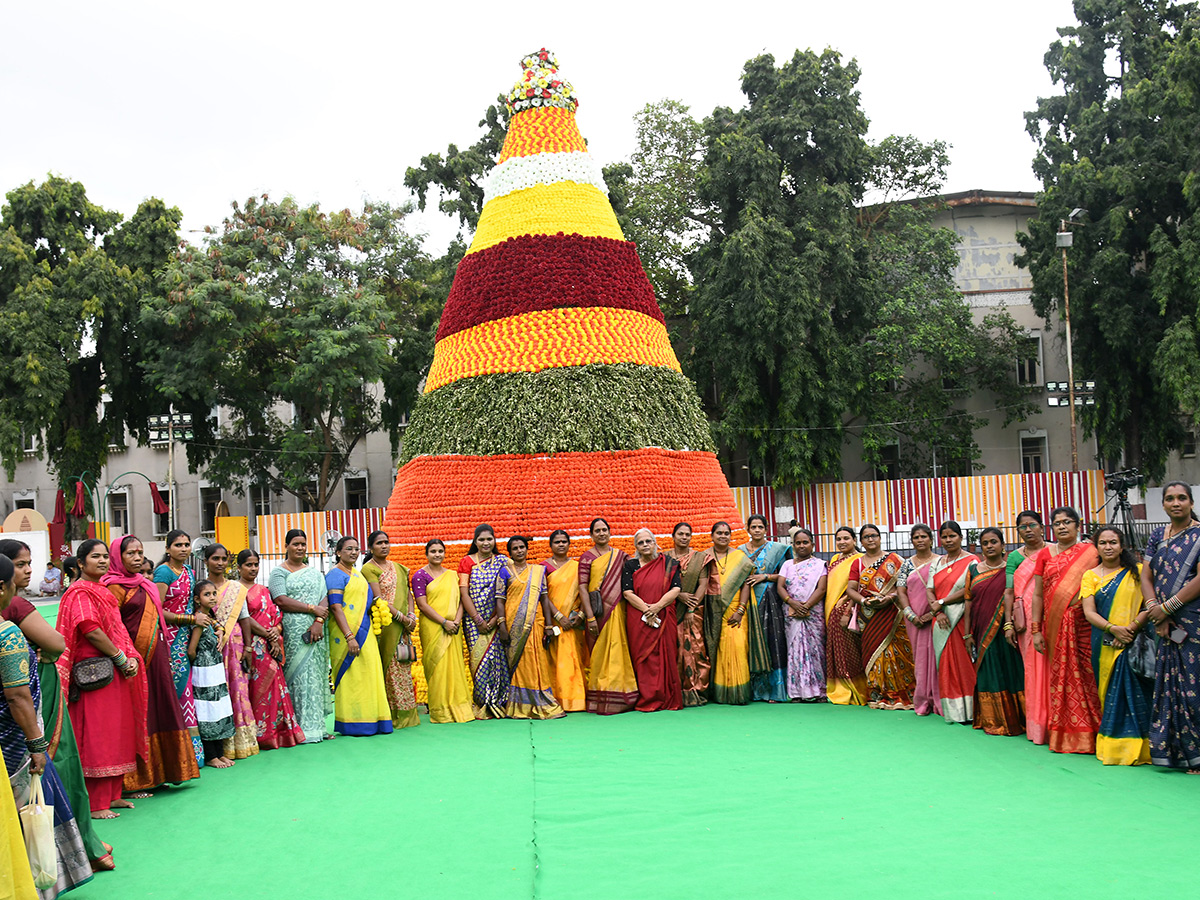 Bathukamma Celebrations at Nampally Public Gardens9