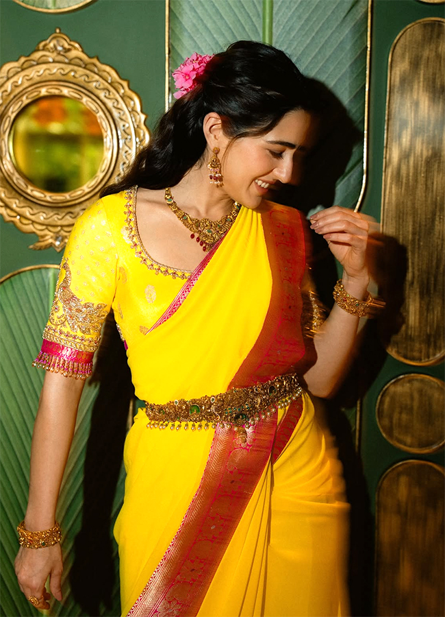 Sara Ali Khan Traditional Indian Wear Viral Photos4