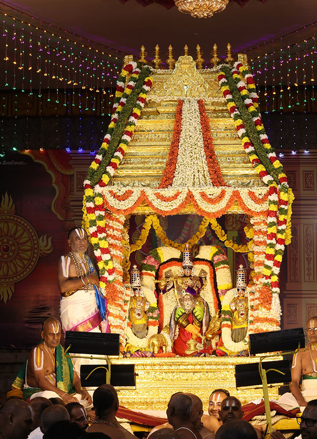 Tirumala : Sarvabhoopala Vahanam Srivari Brahmotsavam23