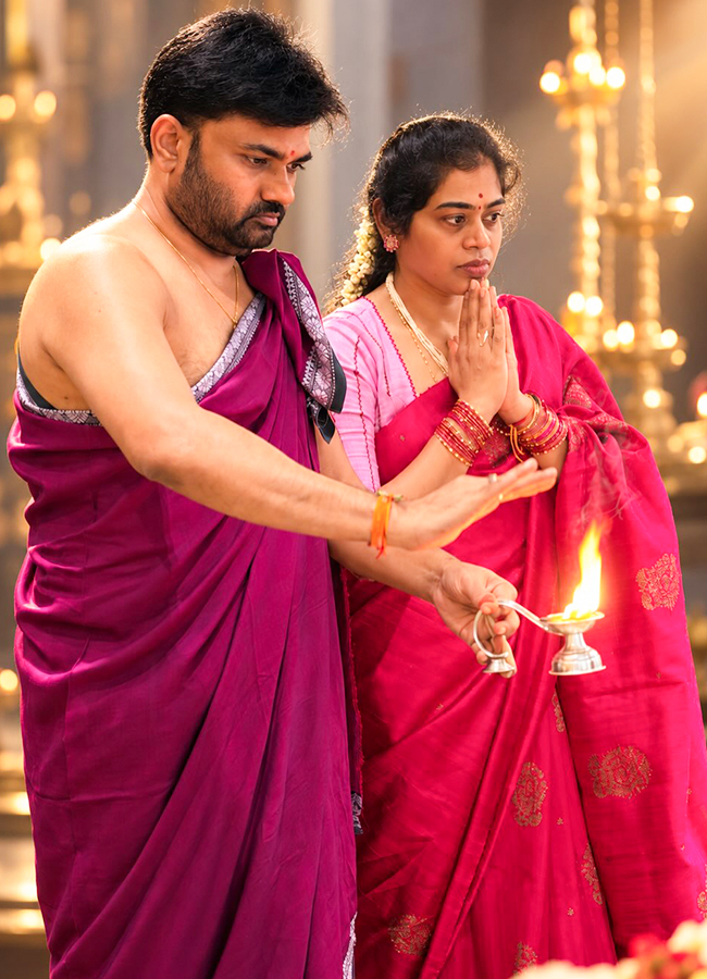 Director Maruthi Performs Navratri Puja at Home2
