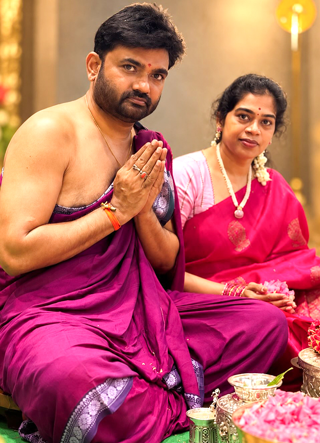 Director Maruthi Performs Navratri Puja at Home4