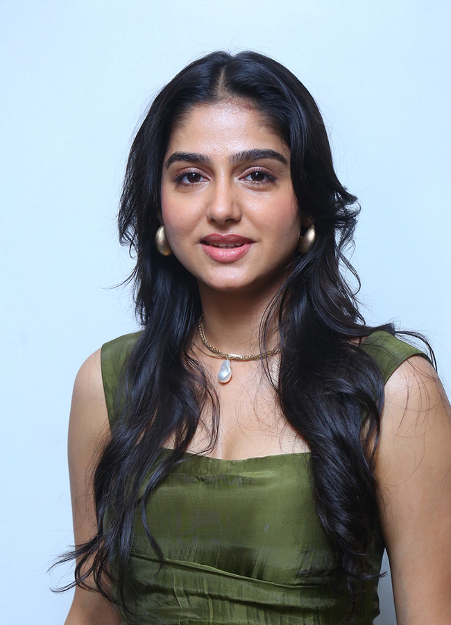 Actress Anaswara Rajan Latest Photos4