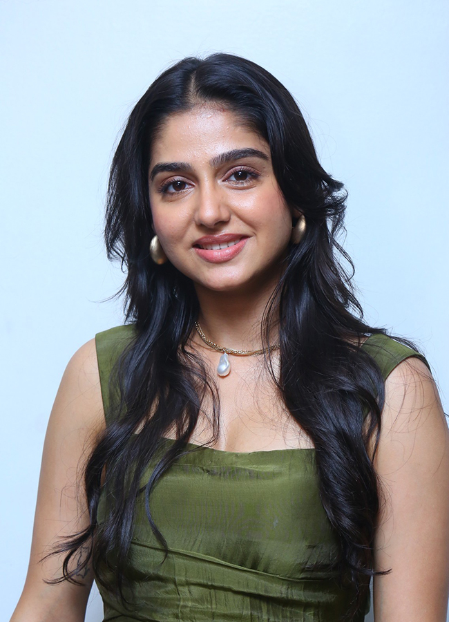 Actress Anaswara Rajan Latest Photos5