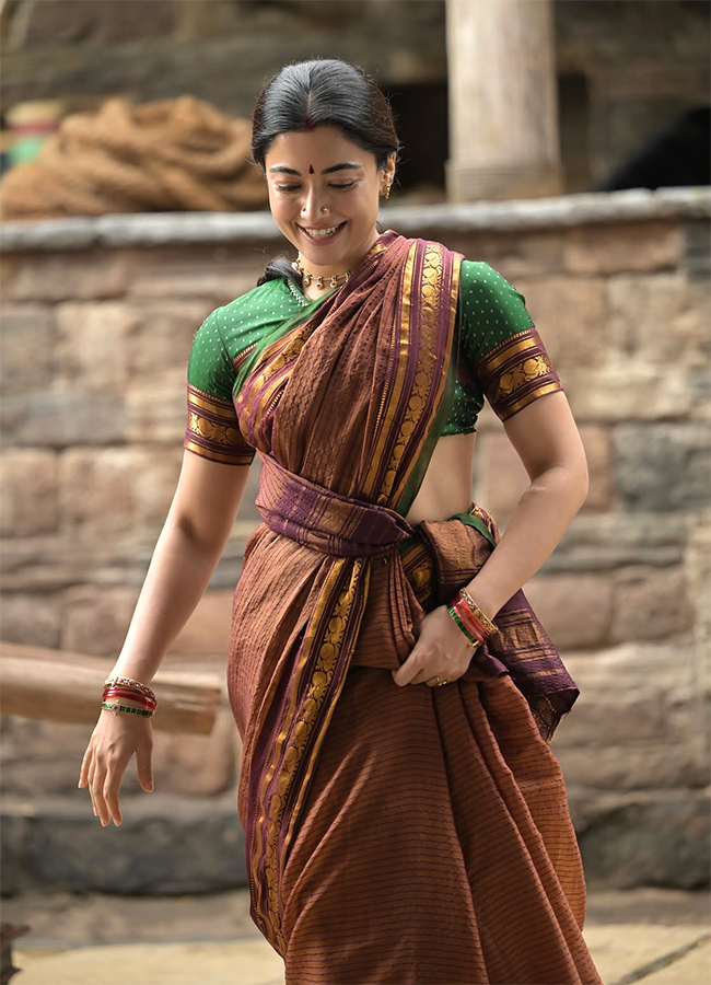 Actress Rashmika Mandanna Ranabaali Working Stills 8