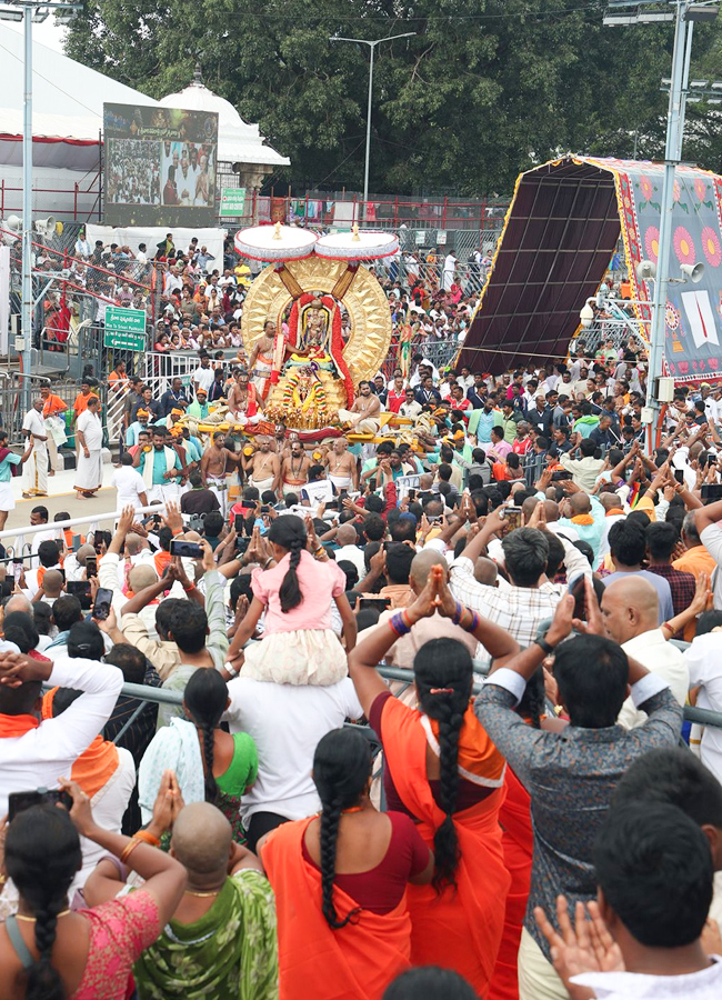 Tirumala Srivari Surya Prabha Vahana Seva Highlights19