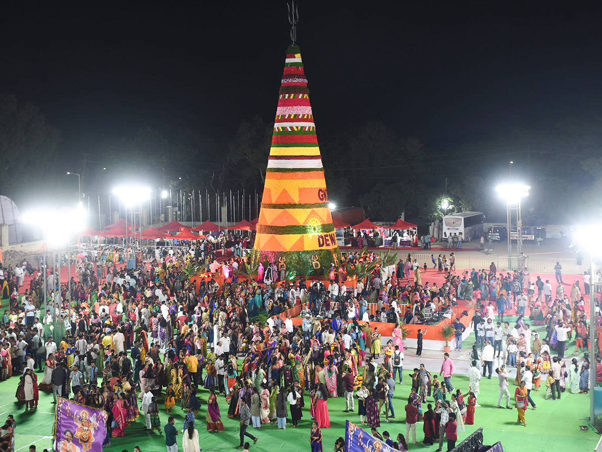 CP Sajjanar Dance At Bathukamma Event: Photos3