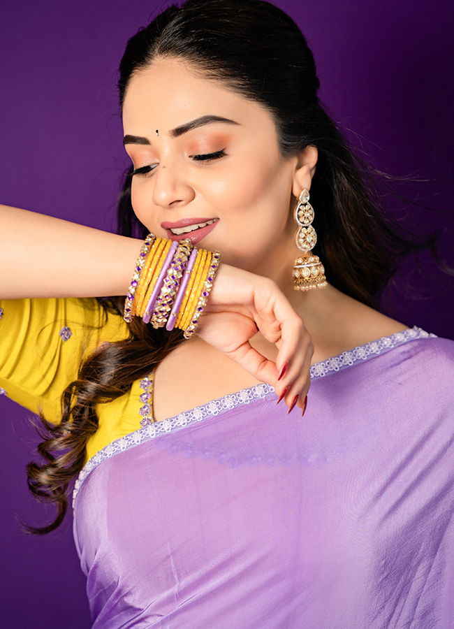 Sreemukhi Stuns in a Colorful Saree14