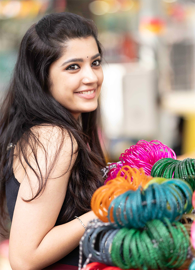 Actress Devika Bhatt Tollywood New Movie Viral Photos16