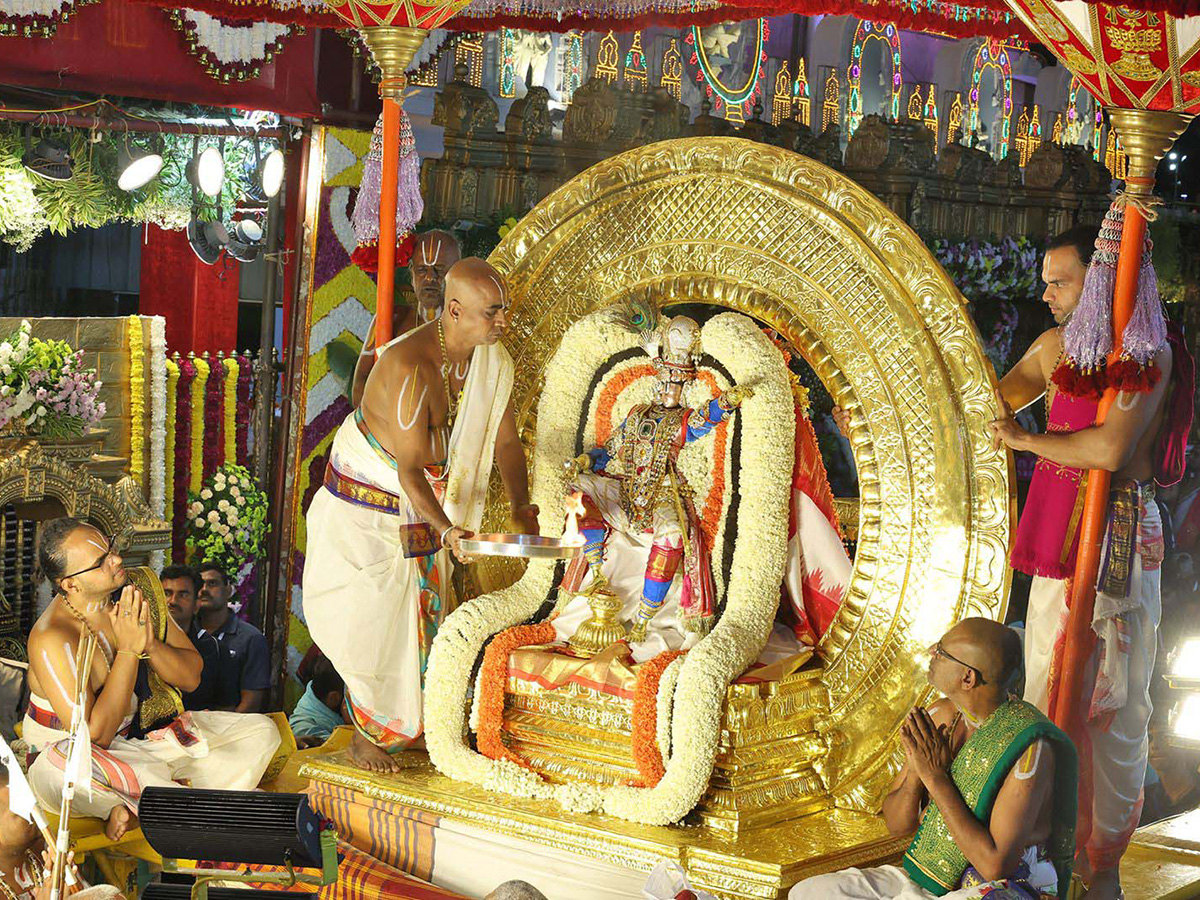 Chandraprabha Vahanam Navratri Brahmotsavam in Tirumala24
