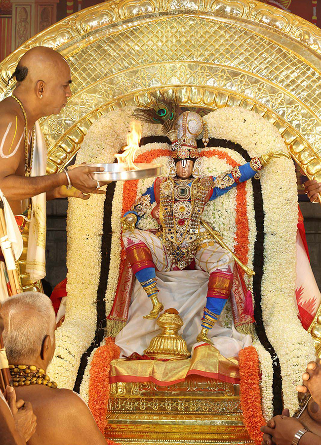 Chandraprabha Vahanam Navratri Brahmotsavam in Tirumala9