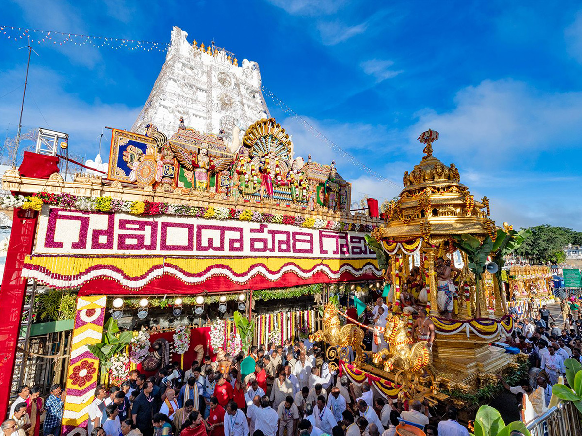 Navratri Brahmotsavam in Tirumala HD Photos1