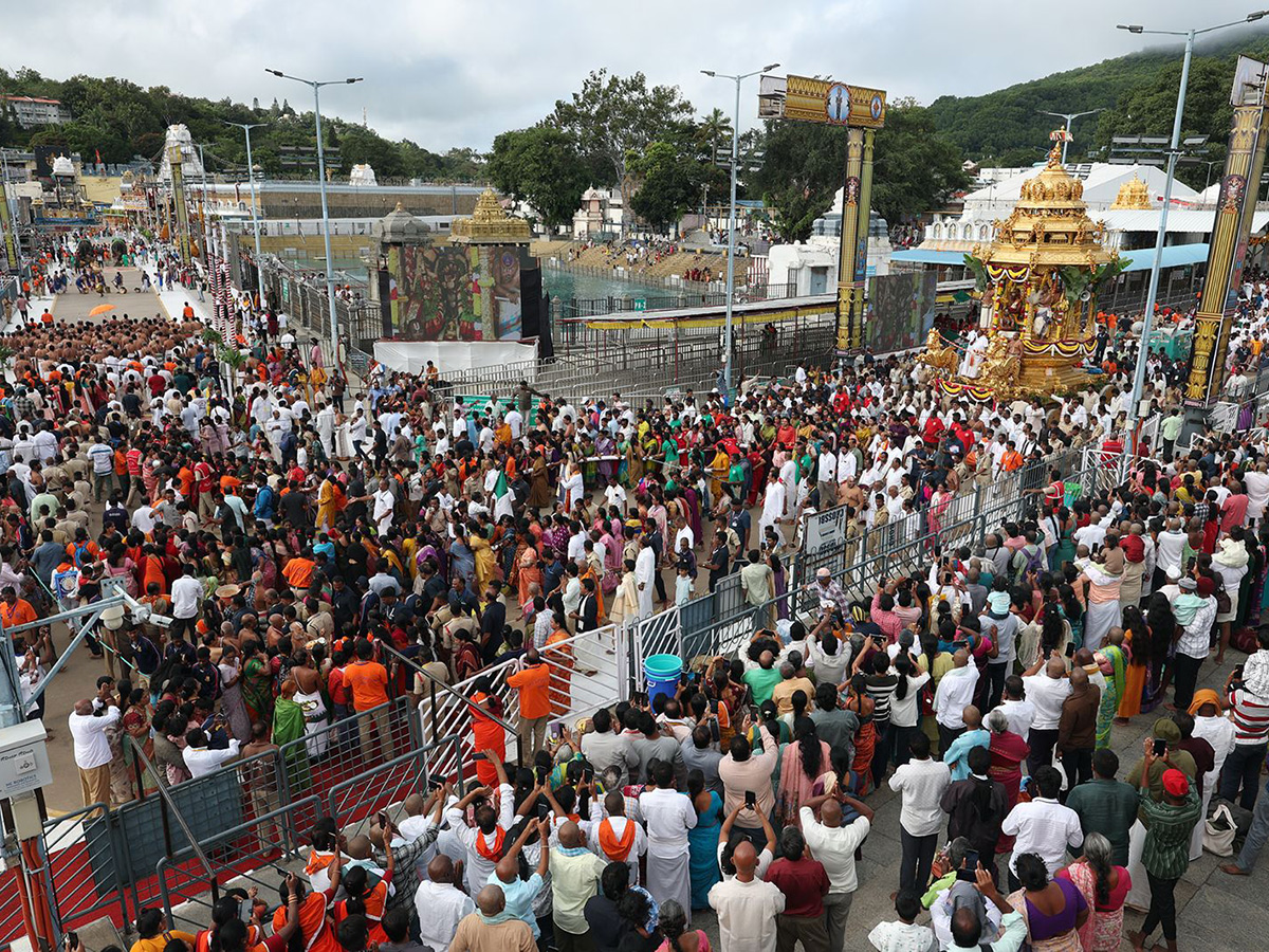 Navratri Brahmotsavam in Tirumala HD Photos6