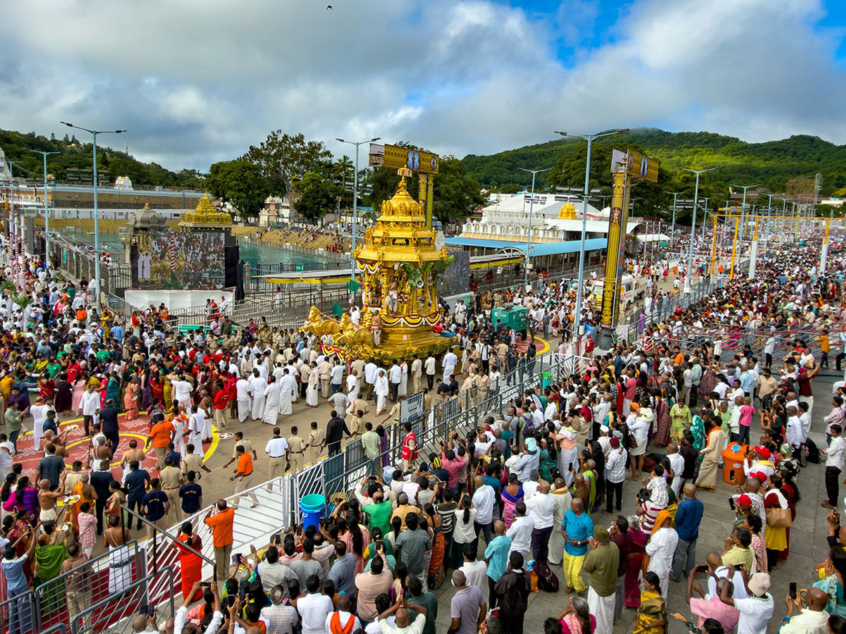 Navratri Brahmotsavam in Tirumala HD Photos8