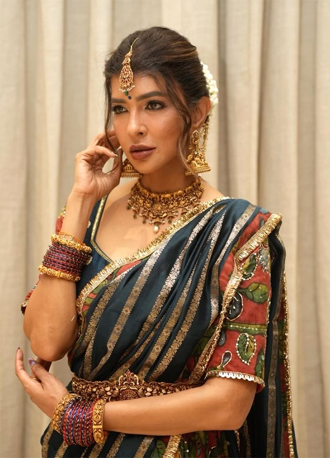 Tollywood Actress Navratri Special Viral Photos5