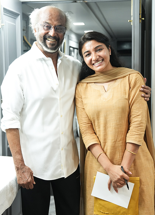 Mirna Menon and Rajinikanth Photos Viral 2