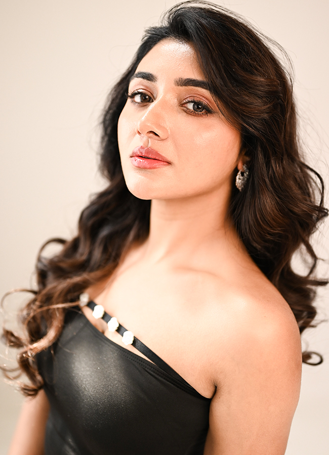 Mirna Menon and Rajinikanth Photos Viral 6