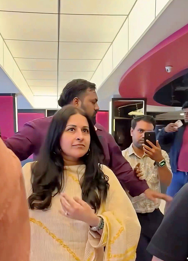 CM Vijay’s Wife Sangeetha Watches Son Jason Sanjay’s ‘Sigma’ Photos5