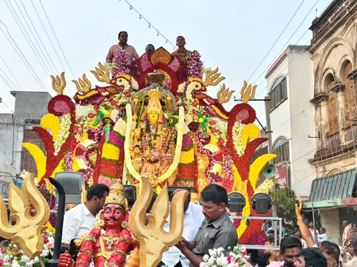 Tirupati : Venkatagiri Poleramma Jatara Photos17