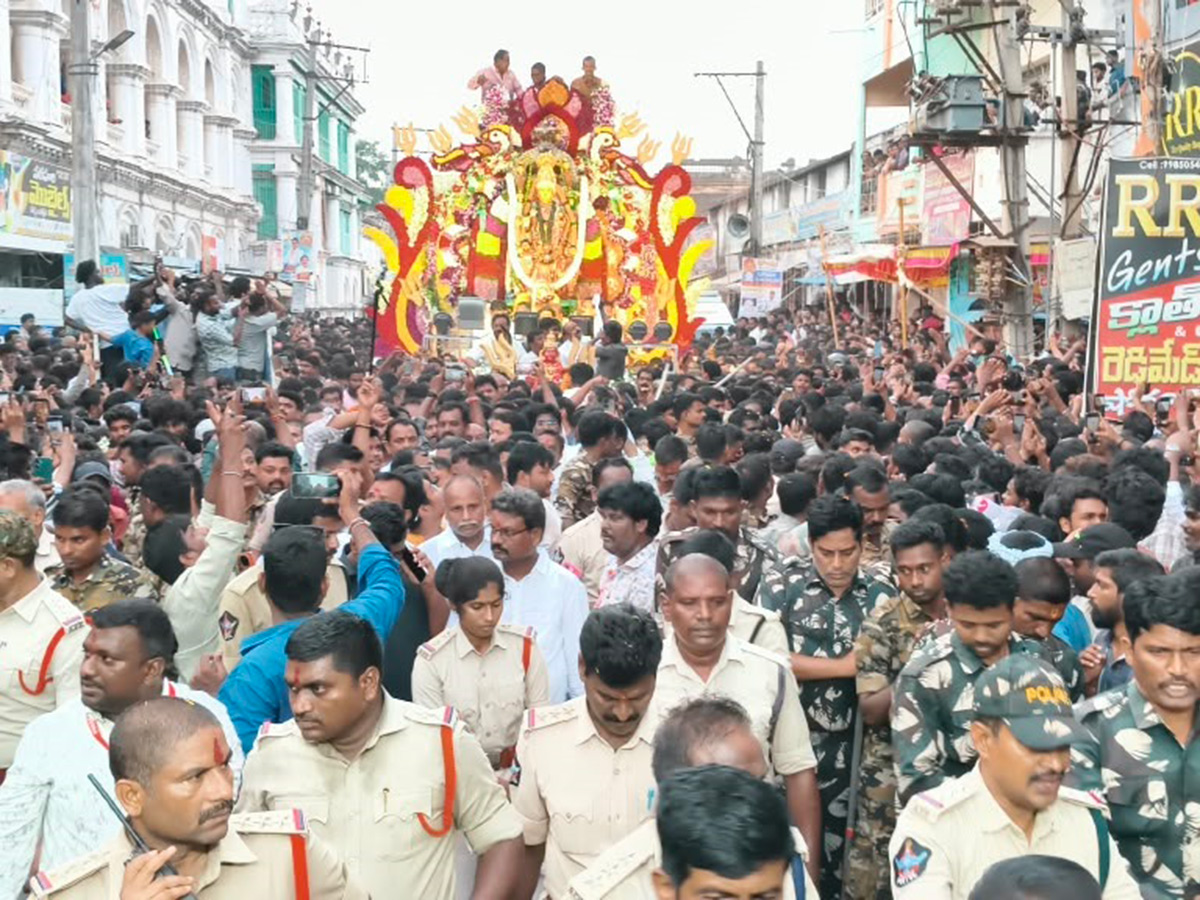 Tirupati : Venkatagiri Poleramma Jatara Photos19