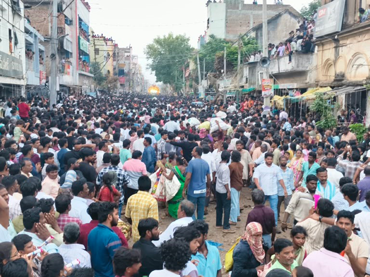 Tirupati : Venkatagiri Poleramma Jatara Photos2