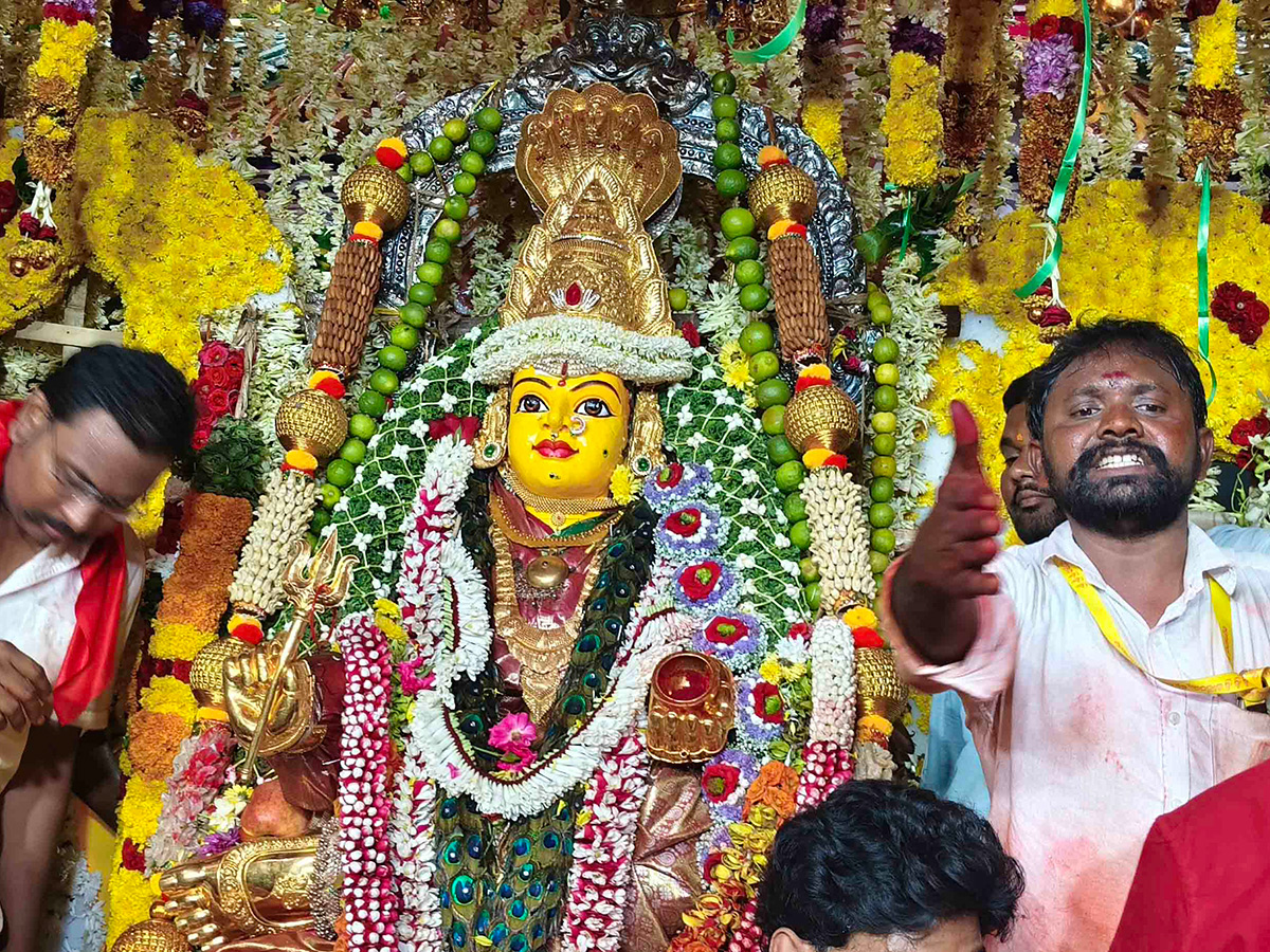 Tirupati : Venkatagiri Poleramma Jatara Photos7