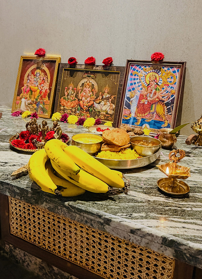 Anchor Anasuya Dasara Celebrations at Home11