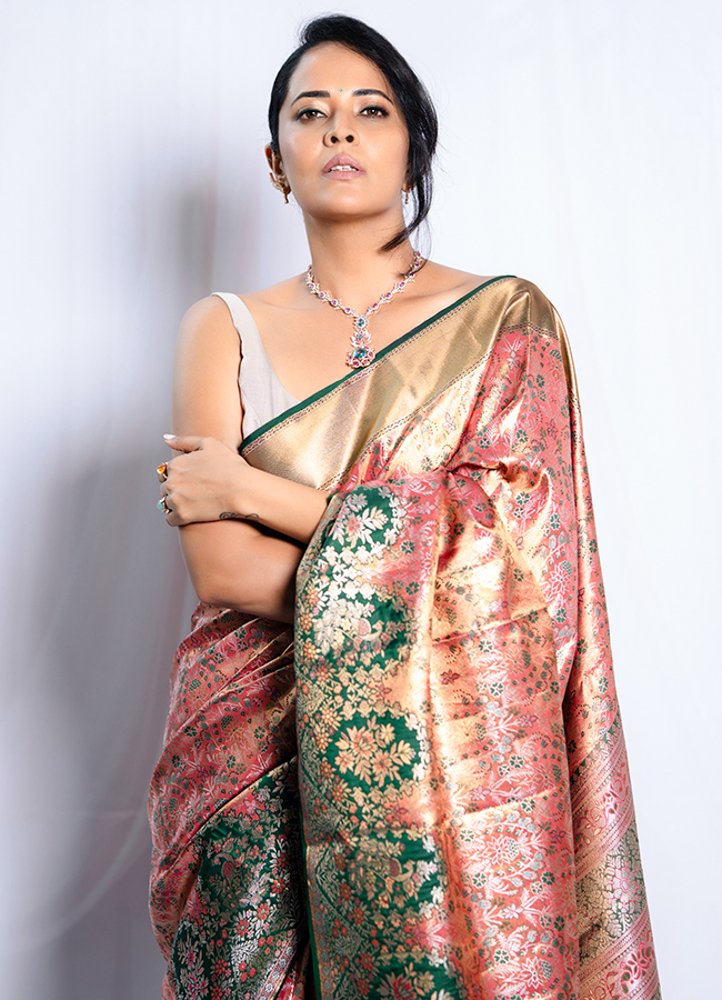Anchor Anasuya Dasara Celebrations at Home8