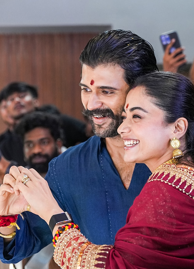 Vijay Rashmika Dasara Special Photos8