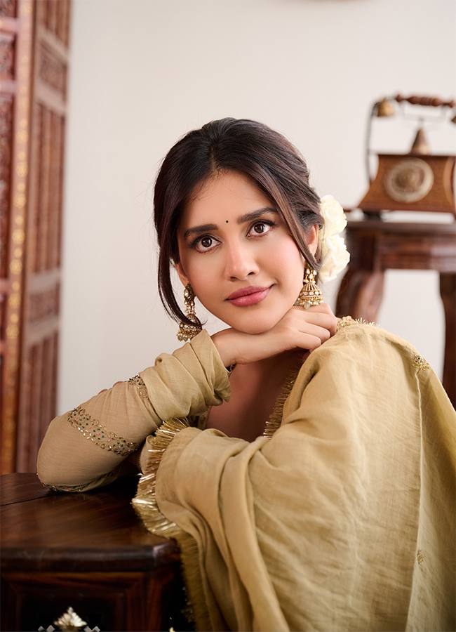 Actress Nabha Natesh Dussehra 2026 Special HD Images5