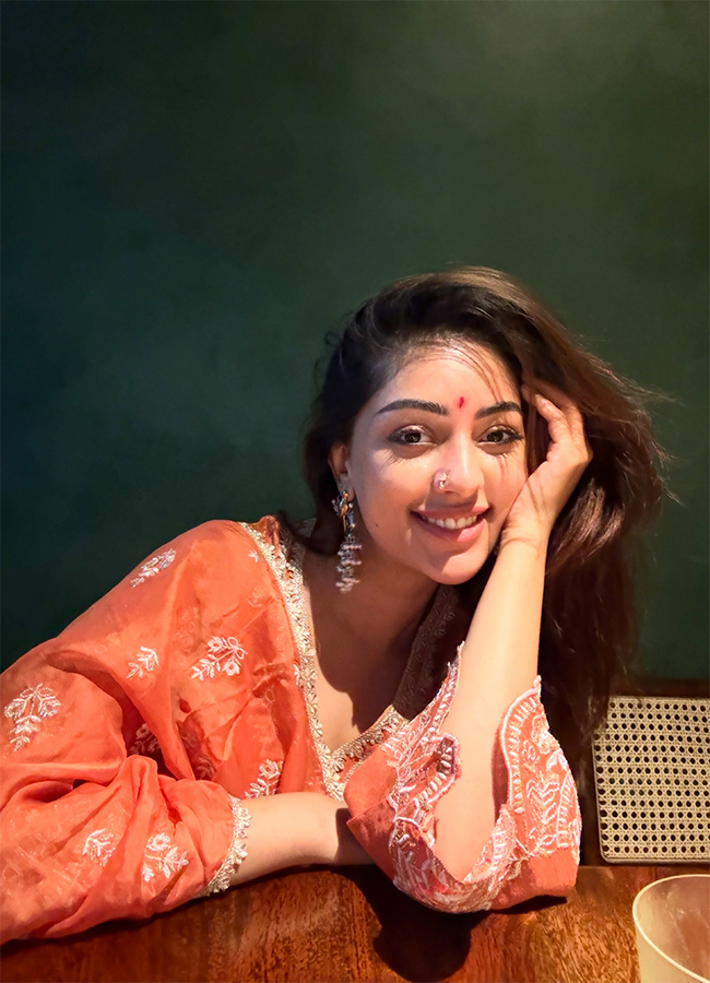 Celebrities extend Vijayadashami wishes6