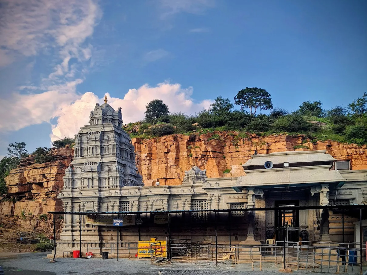 Maddileti Narasimha Swamy Temple R S Rangapuram in Kurnool District22
